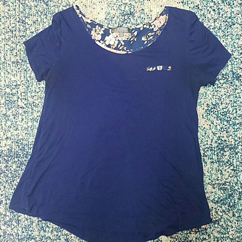 Cute navy and floral shirt!!